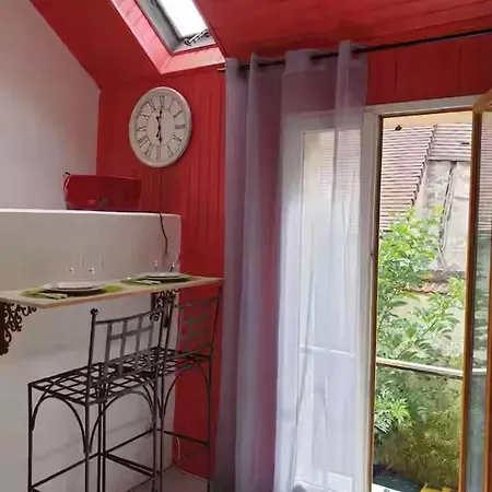 Independant 5 Min Gare *